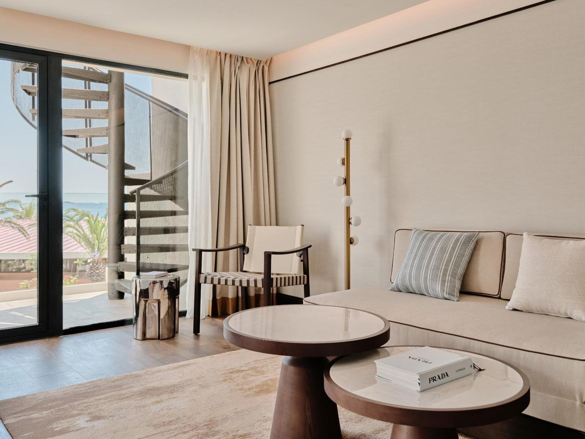 Mediterranean Prestige Rooftop